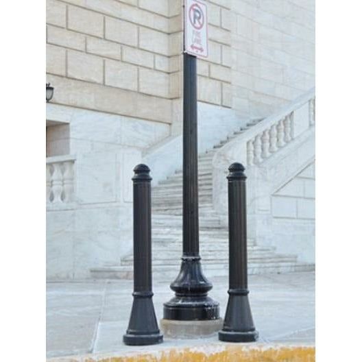 Paramount - Bollard Canada